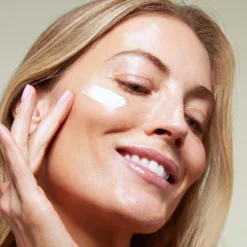 Clarins Extra-Firming & Smoothing Day Moisturizer, SPF 15 -Clinique || Lancome || L'Oreal Sales Shop 2520383cm alt04