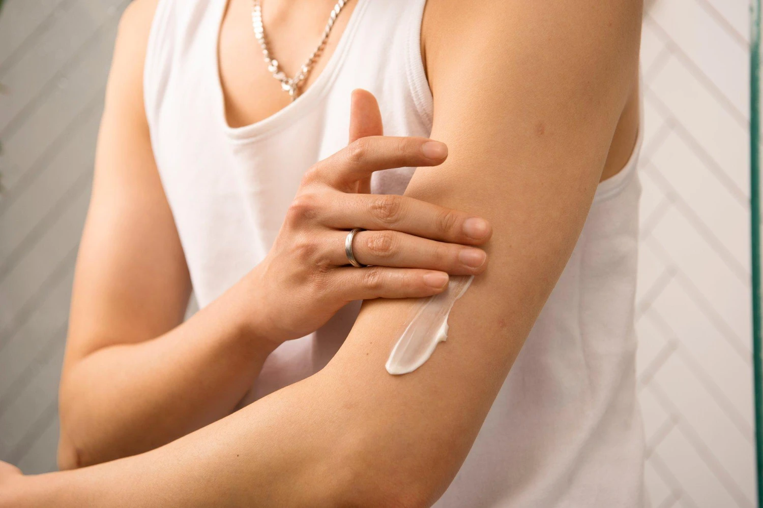 The Body Shop Shea Body Lotion 2 The Body Shop Shea Body Lotion - Image 2