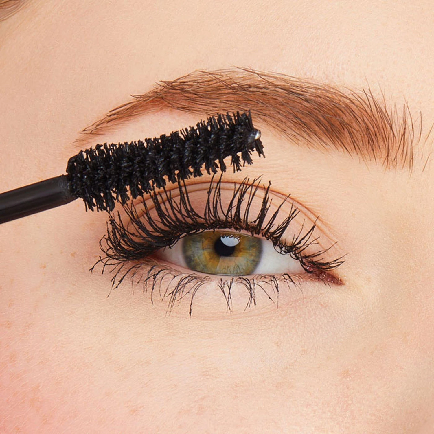 Big Ego Vegan Volumizing Mascara 3 Big Ego Vegan Volumizing Mascara - Image 3