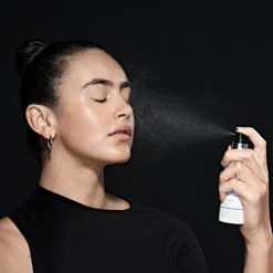 Smashbox Photo Finish Revitalize 8-in-1 Primer Essence