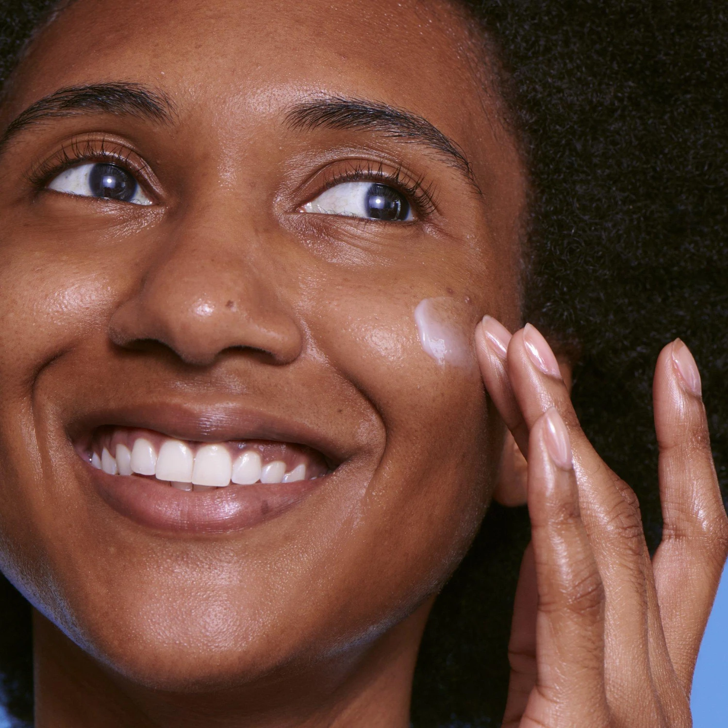 Peter Thomas Roth Water Drench Hyaluronic Cloud Rich Barrier Moisturizer 7 Peter Thomas Roth Water Drench Hyaluronic Cloud Rich Barrier Moisturizer - Image 7