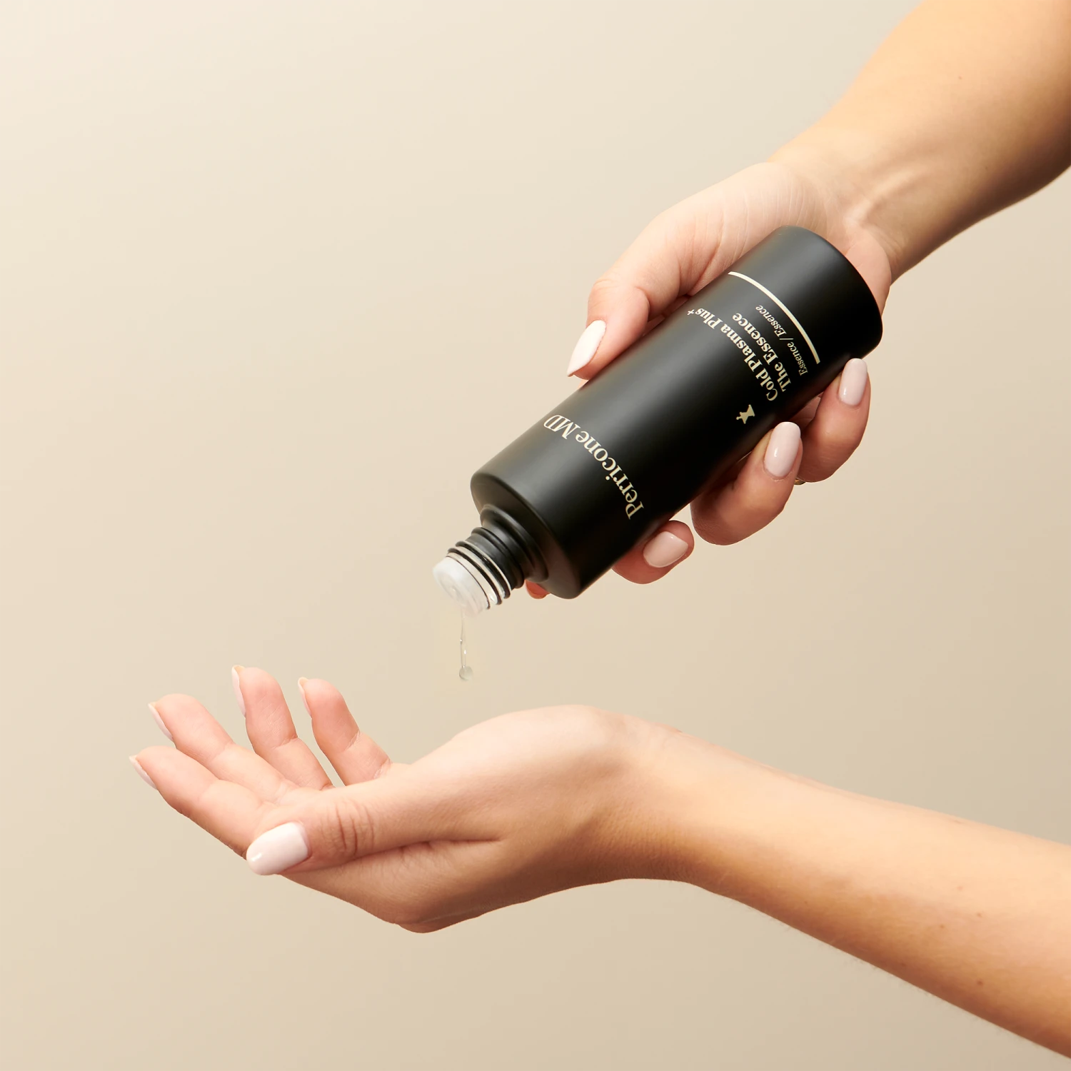 Perricone MD Cold Plasma Plus+ The Essence 4 Perricone MD Cold Plasma Plus+ The Essence - Image 4